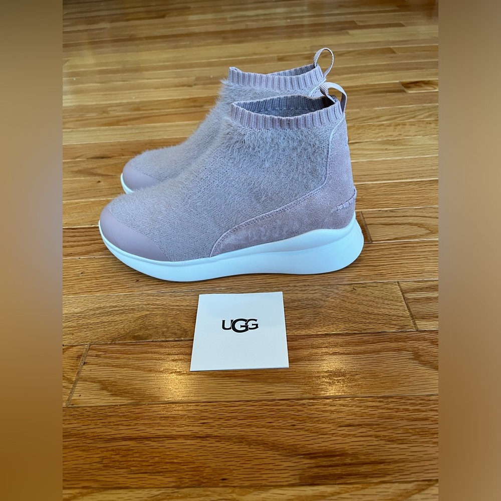 UGG Griffith Pink (PCRY), Size 7.5 NEW